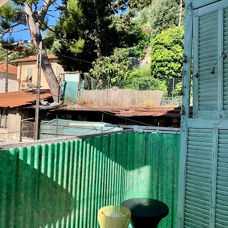 Appartement 2p Rénové Dans Bel Immeuble Niçois De Caractère Nice