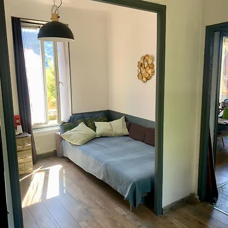 2p Rénové Dans Bel Immeuble Niçois De Caractère Appartement Nice